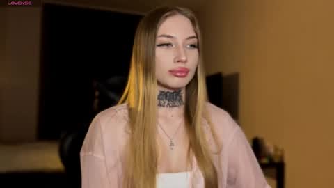 Streis  open pvt online show from March 17, 5:39 pm