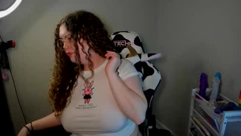 Strwbby online show from January 16, 4:52 am