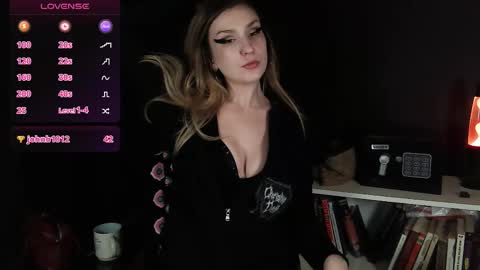 Polly online show from March 4, 5:52 pm