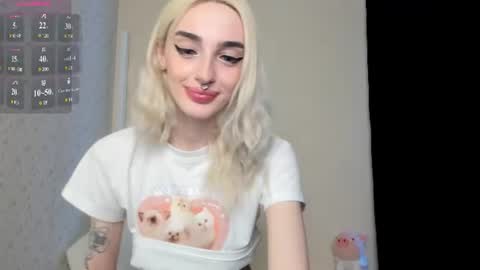 Chloe online show from June 14, 2:17 pm