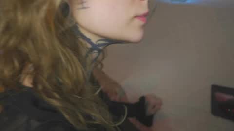 succubus_66 online show from April 1, 1:41 pm