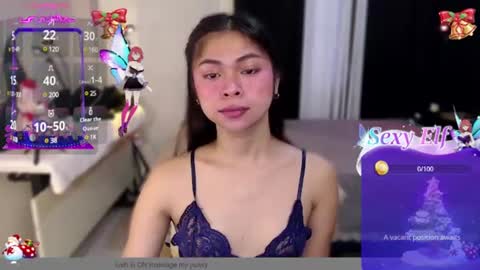 Snapshot of suckablechick chatting on December 31, 2:40 am Marry online show from December 31, 2:40 am