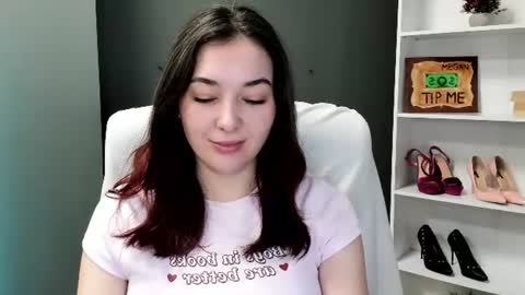 Megan online show from June 18, 6:48 am
