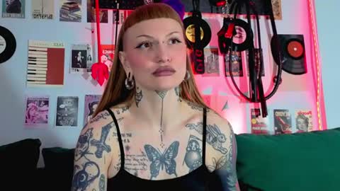 sugarsoot online show from June 18, 6:04 am