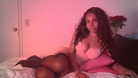 Kim Lee online show from May 3, 2:42 pm
