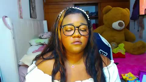 Cami   Back in 2 hours online show from February 23, 6:01 am