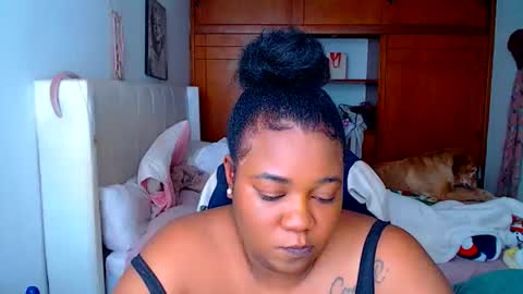 Cami   Back in 2 hours online show from October 6, 7:29 pm