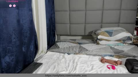 suhaila_suu online show from October 19, 11:51 pm