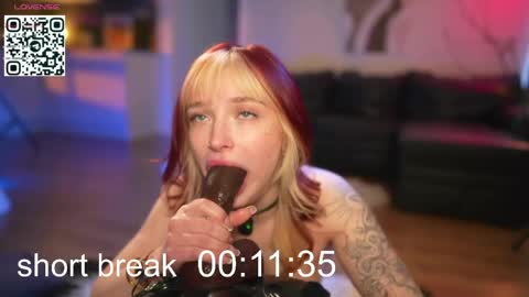 Lika ginger  Jessy blond   online show from April 29, 5:10 am