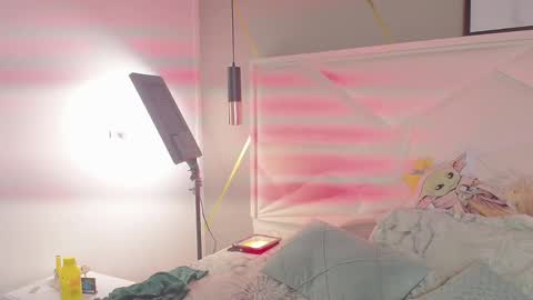 SUKI online show from January 19, 1:29 pm