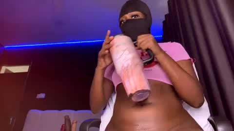 maskedtemptress online show from July 21, 10:49 am