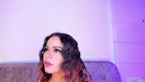 OnlyFans summer holiday online show from January 11, 7:28 am