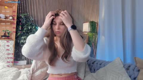Snapshot of summer_lilac chatting on February 6, 7:02 am Nelly online show from February 6, 7:02 am
