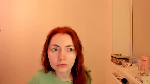 Snapshot of summer_preston chatting on January 19, 6:42 am Summer Preston online show from January 19, 6:42 am