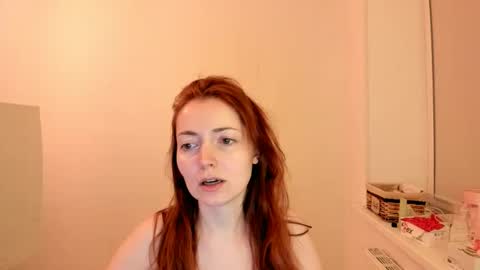 Snapshot of summer_preston chatting on February 17, 2:31 am Summer Preston online show from February 17, 2:31 am