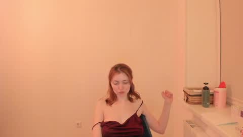 Summer Preston online show from April 30, 8:57 pm