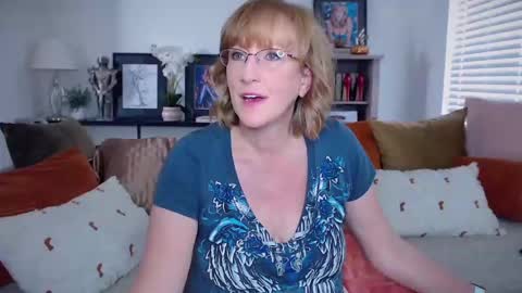 SummerKnightzzz online show from November 1, 1:04 pm