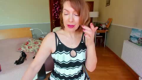 summerliza online show from April 28, 5:11 am