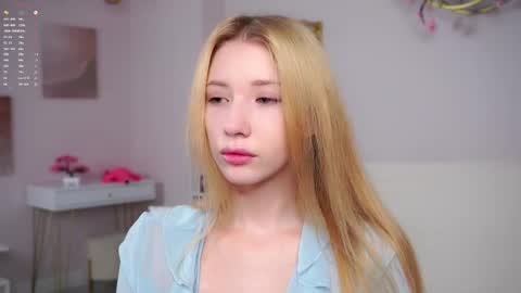 Lily online show from March 4, 3:18 pm