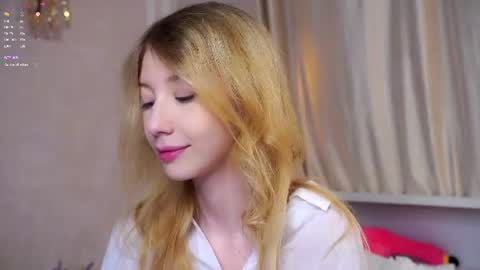 Lily online show from July 6, 2:44 pm