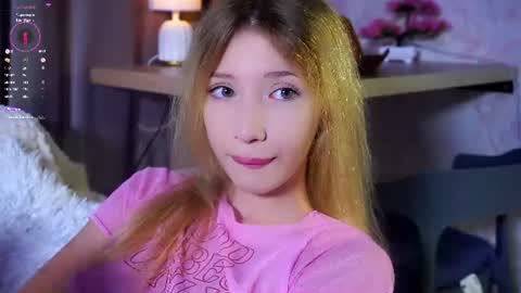 Lily online show from July 28, 11:15 pm