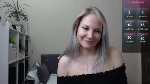 Naomi online show from December 16, 7:54 pm