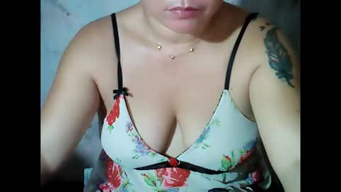 sunshine_38 online show from October 22, 12:26 am