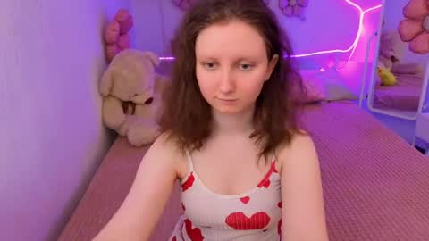 Alice online show from April 30, 1:38 pm