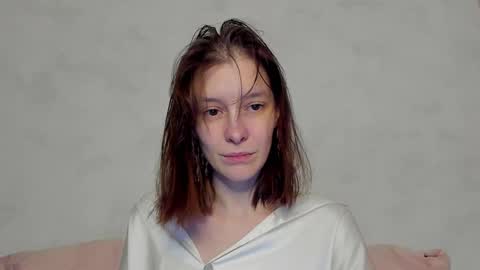 Una online show from March 9, 10:13 pm