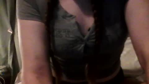 suppitsyelliee online show from June 22, 8:22 am