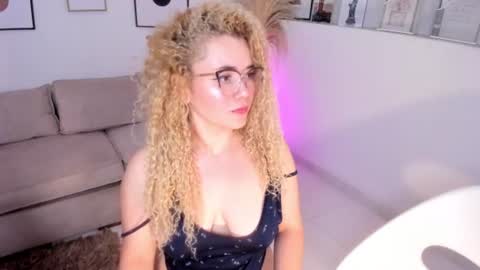 susan_blond online show from July 28, 2:13 pm