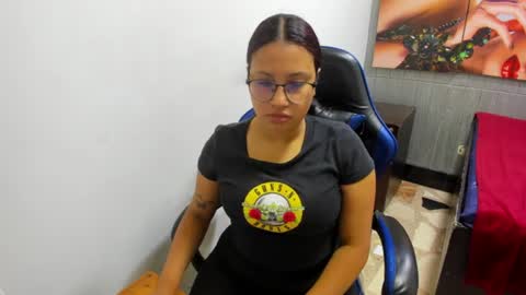 susan online show from June 15, 12:38 pm