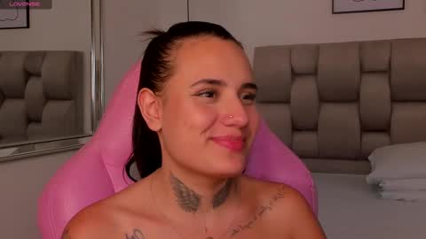 Susan online show from November 18, 10:33 pm