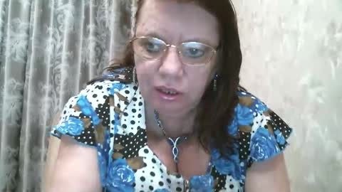 SusanaAhSun online show from June 5, 11:05 am