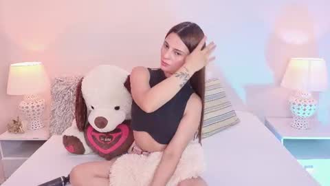 Susan online show from June 15, 2:28 pm