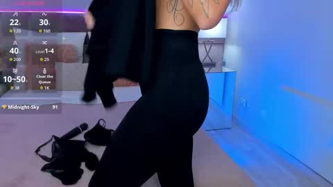 Susan online show from November 11, 2:58 pm