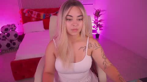 Susie online show from July 12, 9:59 pm