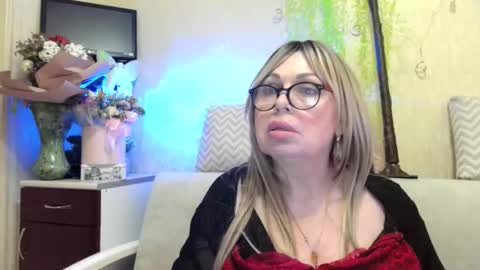 SusiexNoreen online show from May 2, 7:22 am
