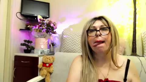 SusiexNoreen online show from June 21, 2:37 am