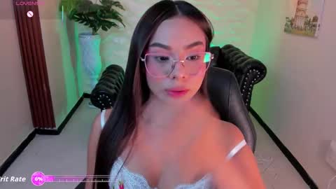 sussy_sweet4u online show from September 28, 11:04 am