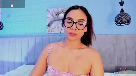 sussy_sweet4u online show from July 28, 4:39 pm