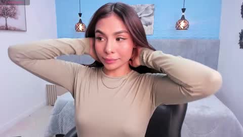 sussy_sweet4u online show from February 7, 6:23 pm