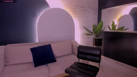 Sussy Bell online show from March 11, 3:55 am