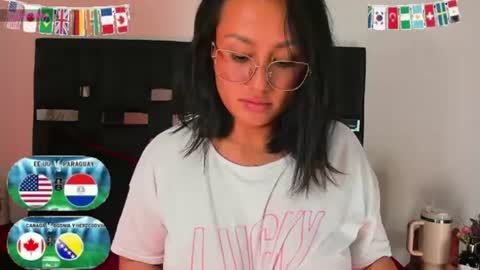 Sussy Sunny online show from June 12, 5:04 am