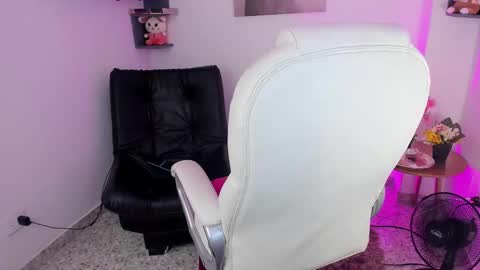 Susuya  online show from October 6, 6:34 pm