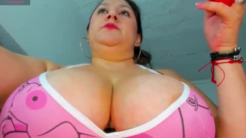 Snapshot of susy_bigboobss chatting on October 18, 4:26 am susy bigboobss online show from October 18, 4:26 am
