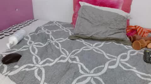 suzan_30 online show from October 4, 8:35 pm