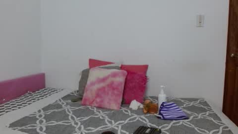 suzan_30 online show from October 15, 7:27 pm