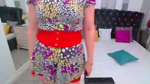 Ana online show from June 26, 3:57 pm