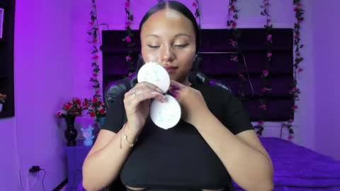 sweet ana  online show from April 30, 1:11 am